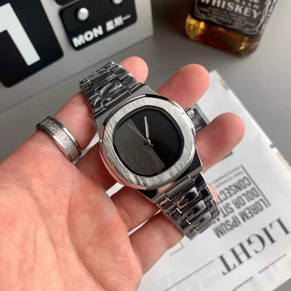 커스텀 로고 남성용 쿼츠 시계 미니멀리스트 스테인리스  - Luxury Watch Brands Logo 리뷰 및 가격