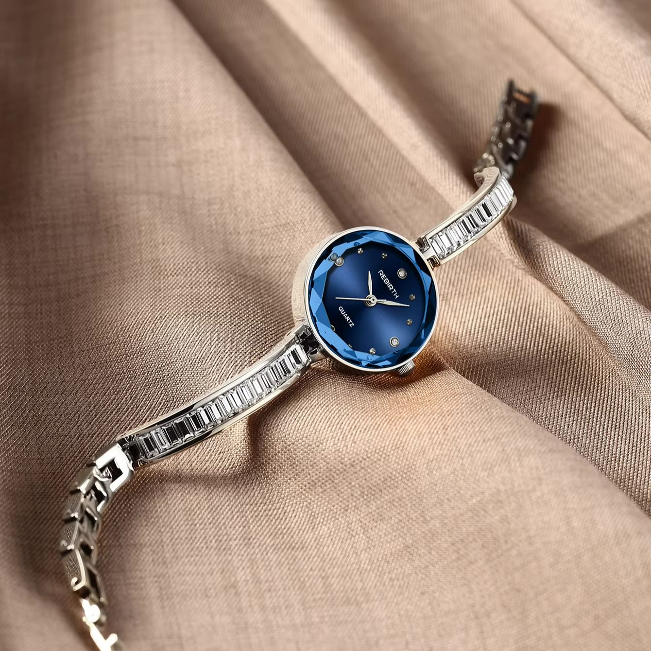 라이트 럭셔리 컷 블루 글래스 다이얼 여성용 쿼츠 시계 - Luxury Watch Diamond 리뷰 및 가격